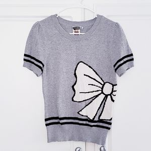 2/$5 FOREVER 21 Twisted Bow Sweater L